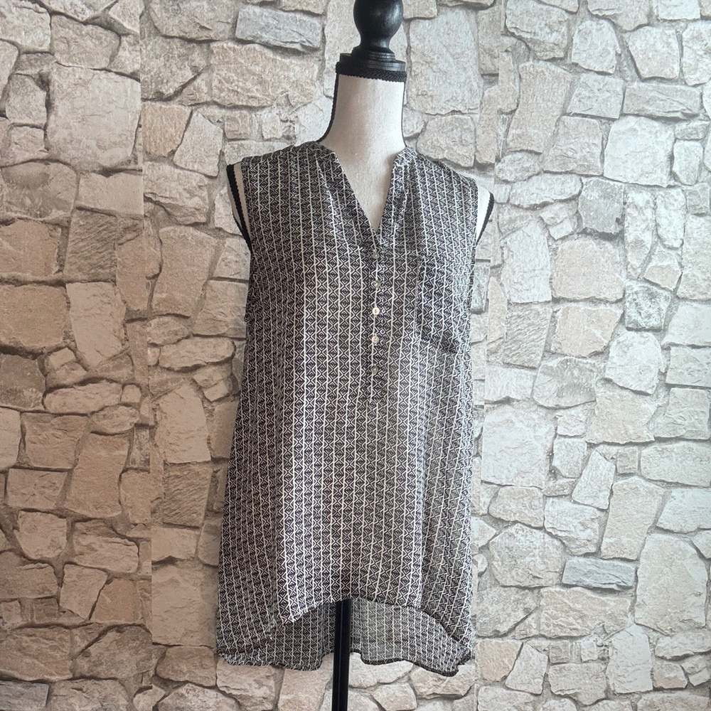 H&M Monochrome Sleeveless Tunic